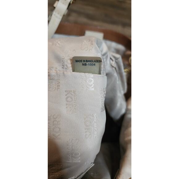 Michael Kors Brown Soft Leather Purse 1 Spot Inside And Strap Worn See Pics. Y - Picture 9 of 9